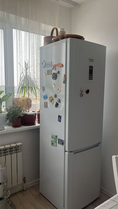 Продам холодильник