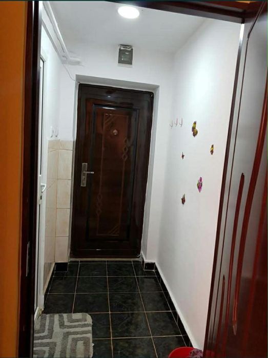 Vand apartament complet mobilat si utilat cu 2 camere in Libertarii