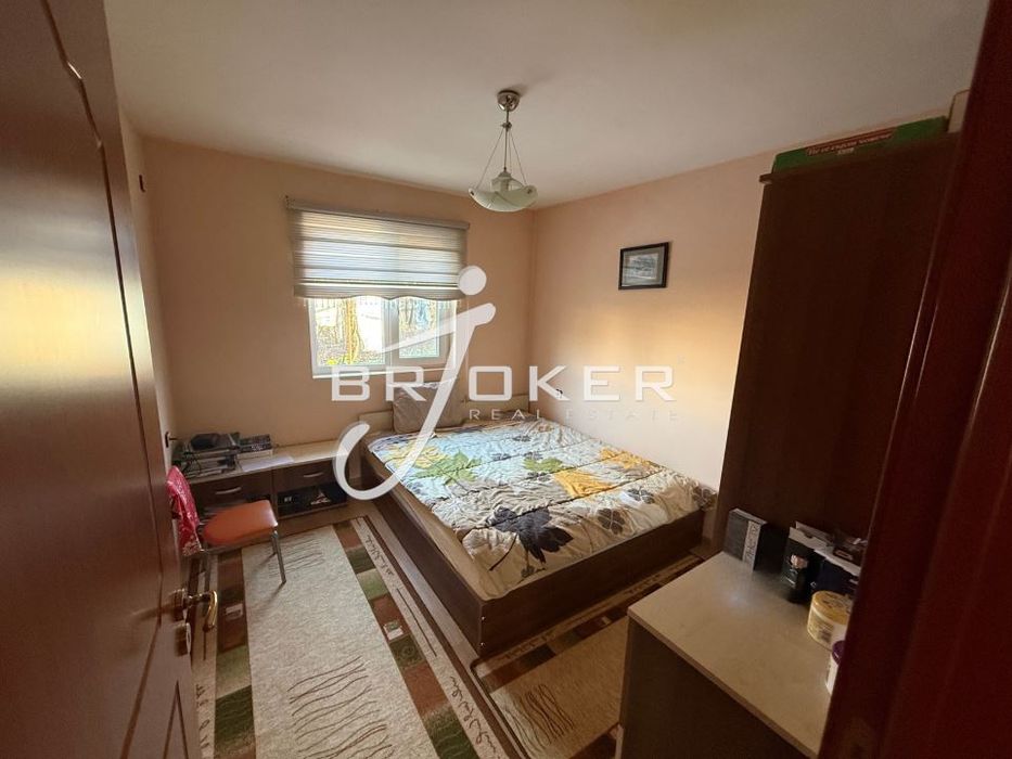 Къща в Кърджали-с.Резбарци площ 180 цена 280000