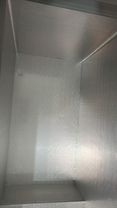 Продам морозильную камеру