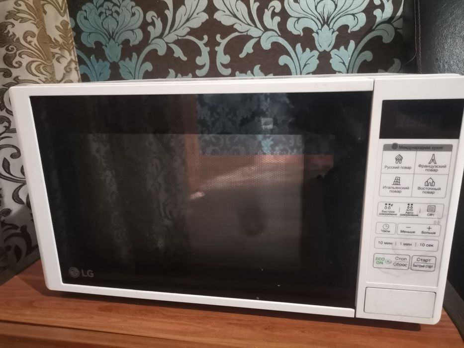 Продам Микроволновка LG MS2042