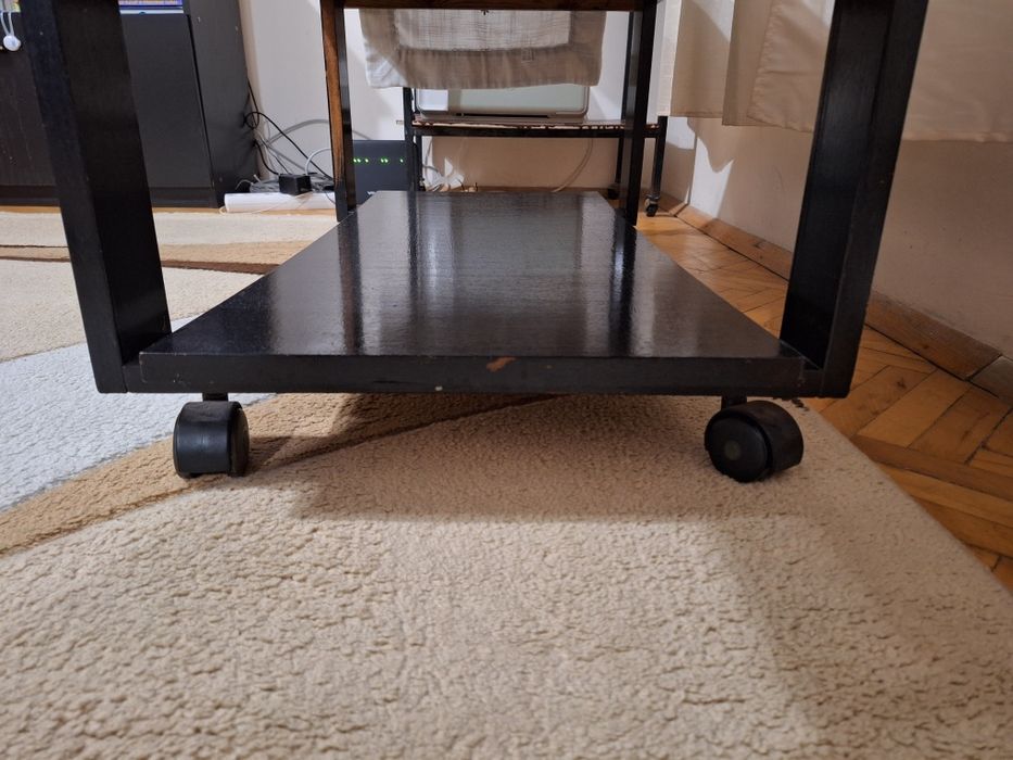 Дървена холна маса (разтегателна)