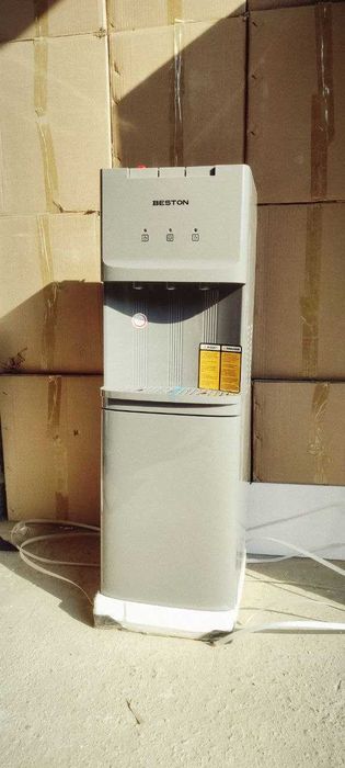 Куллер для воды.