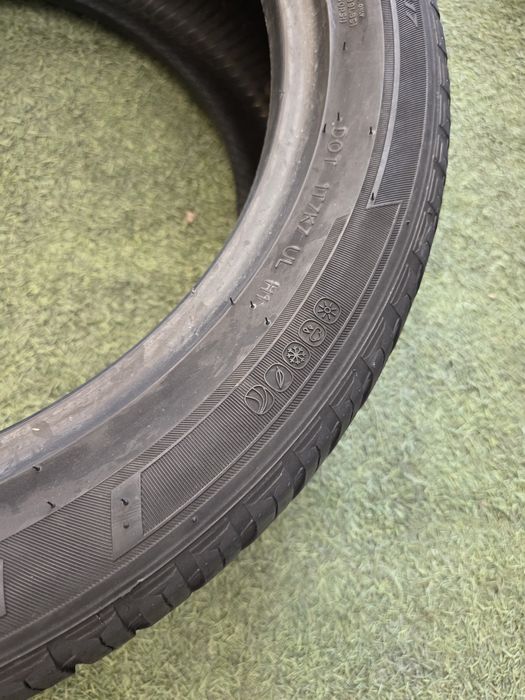 235 45 17 Hankook m+s