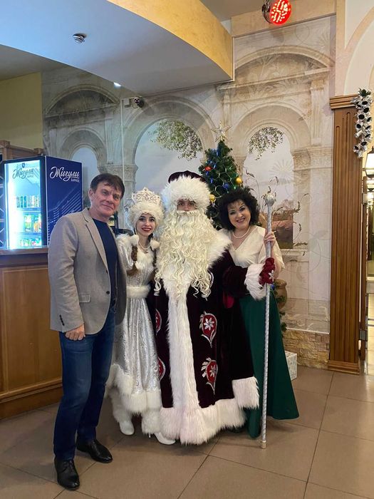 Дед Мороз и Снегурочка