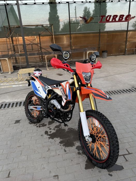 Эндуро обмен на iPhone 16 pro max/17 pro