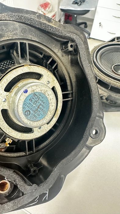 Vând boxe audio sistem hi-fi BMW x3 f25
