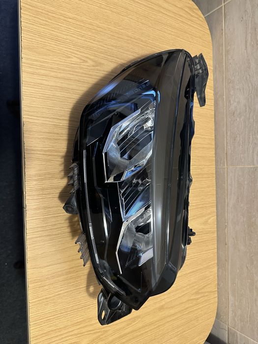 Far dreapta peugeot 208- 2008 , 2018-2021 de europa