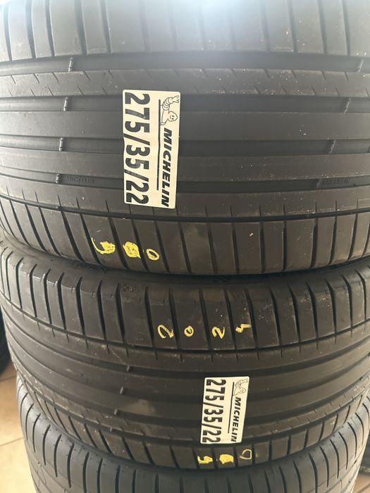 315/30/22 pirelli- 275/35/22 michelin x6 x5