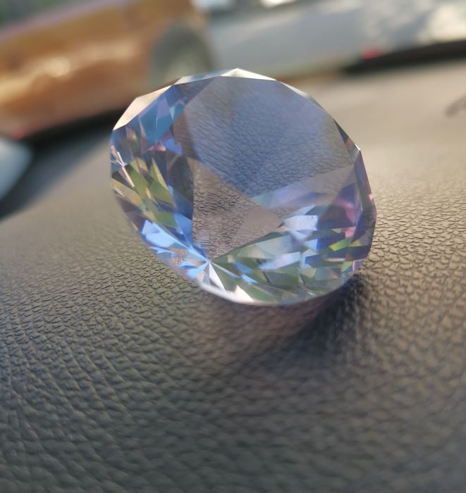 Diamant decorativ sticlă