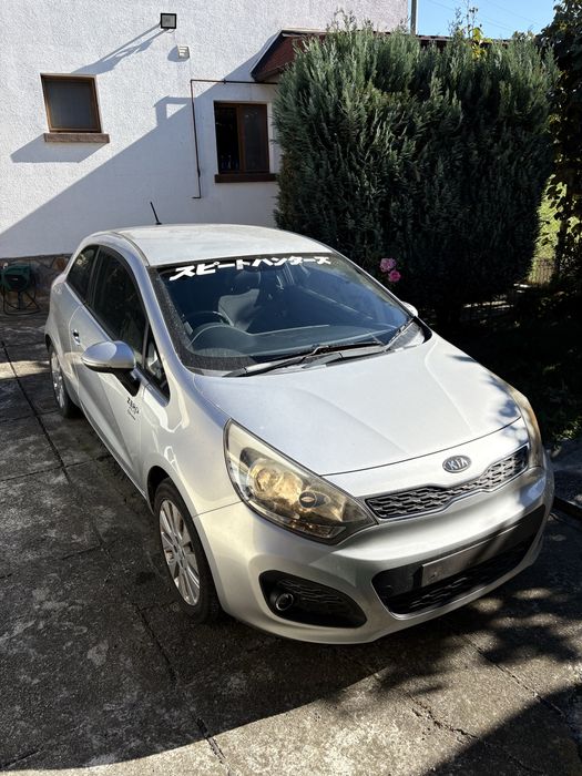 Kia Rio 2012 - Doar pentru piese -