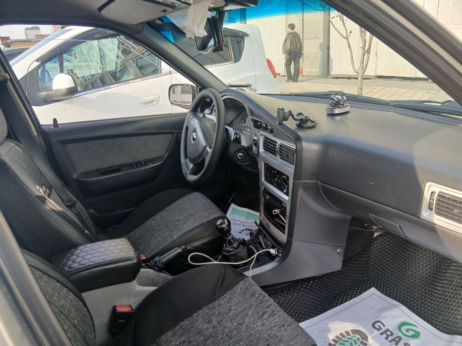 nexia 2 1.6 l sotiladi 2010 yil