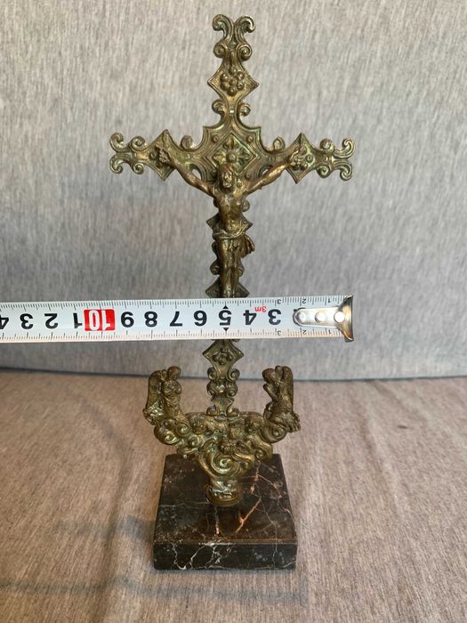 месингов настолен кръст разпятие