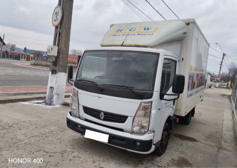 RENAULT maxity 130 2010