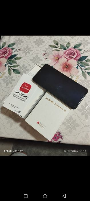 Huawei nova 12 se .