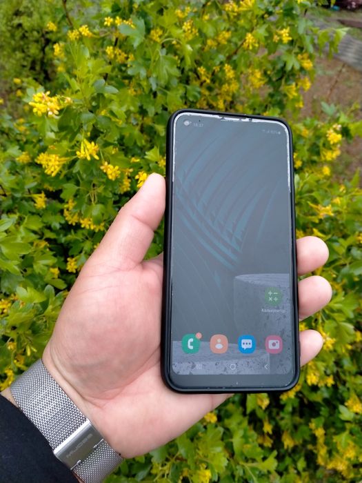 Продам Samsung A11  32GB  NFC