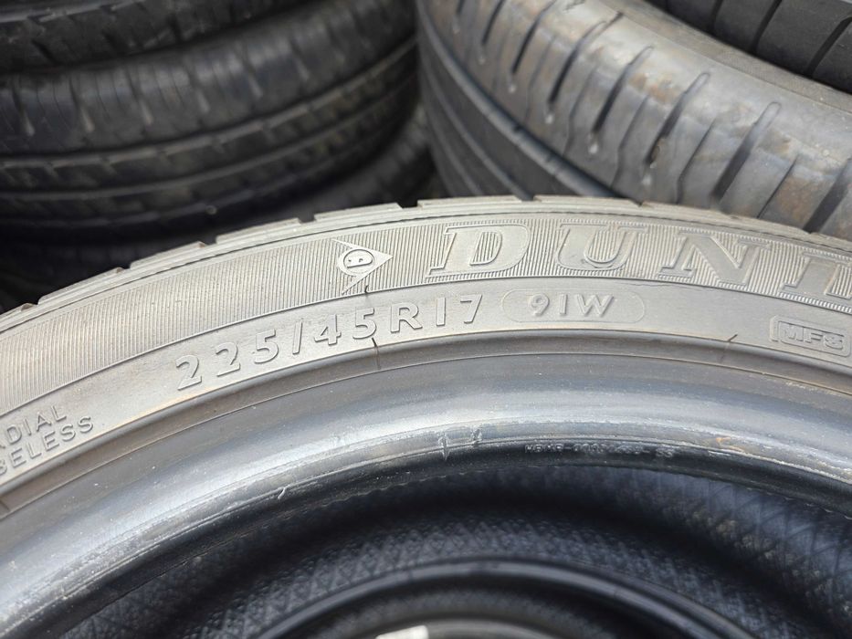 4бр Летни гуми 225 45 17 - Dunlop