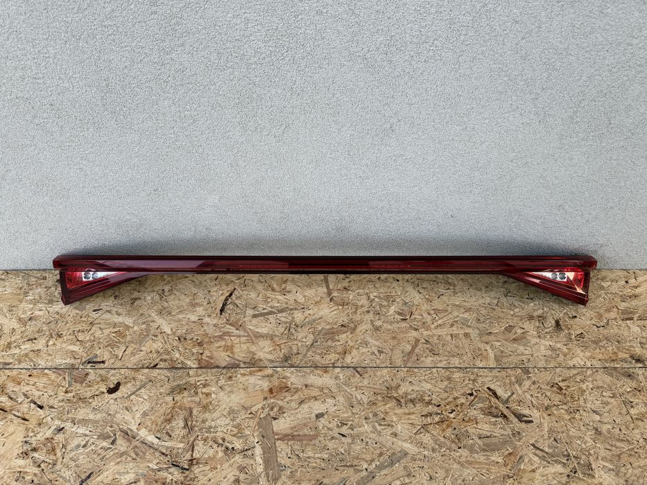 Stop lampa tripla centrala haion Seat Leon 4 CUPRA Originala Full LED