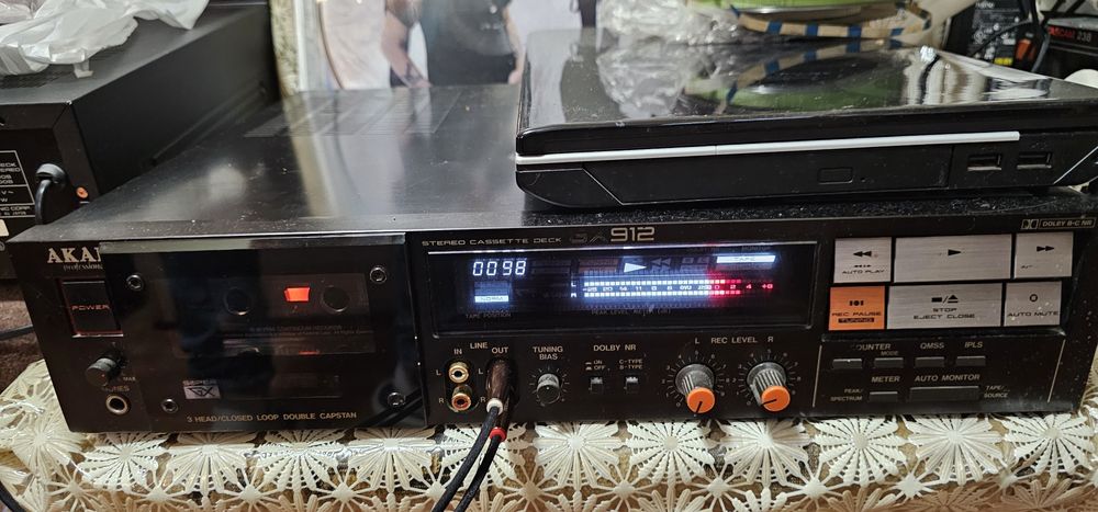 Inregistrari casete audio pe AKAI  PRO