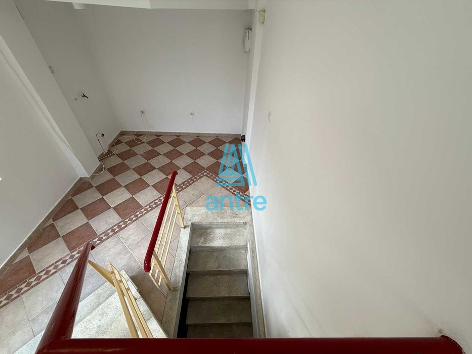 Дава се под наем Магазин в София, Лозенец - 40 кв.м за 300 € - Снимка #1