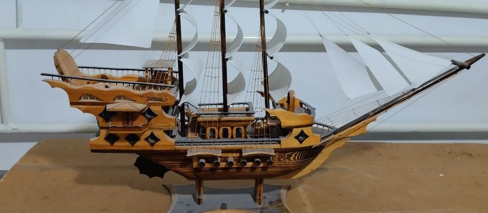 Парусник ручной работы