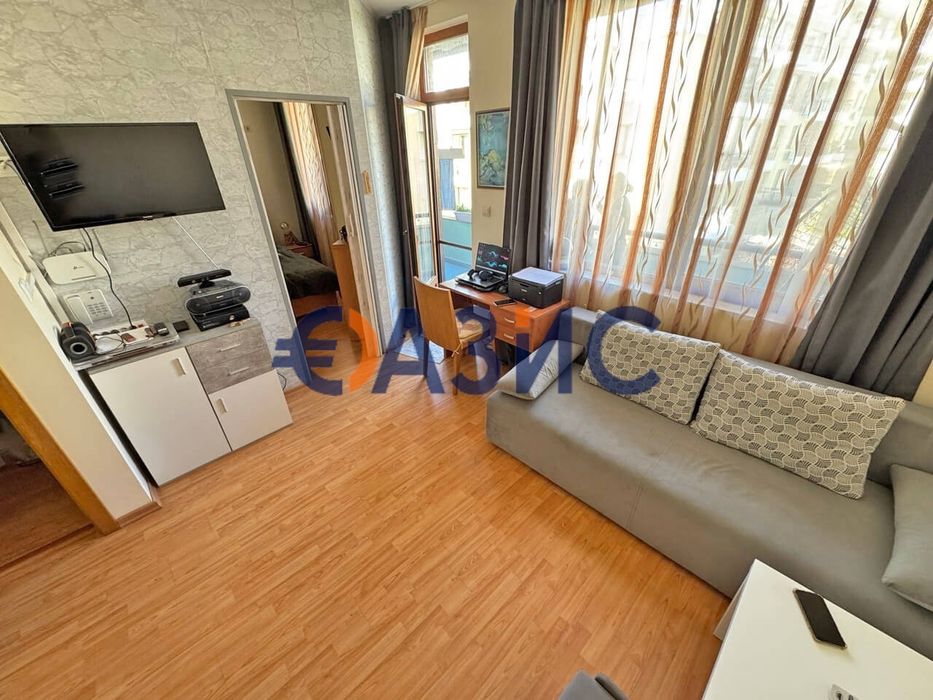 Продава се Двустаен апартамент в Свети Влас - 60 кв.м за 804 €/кв.м - Снимка #4