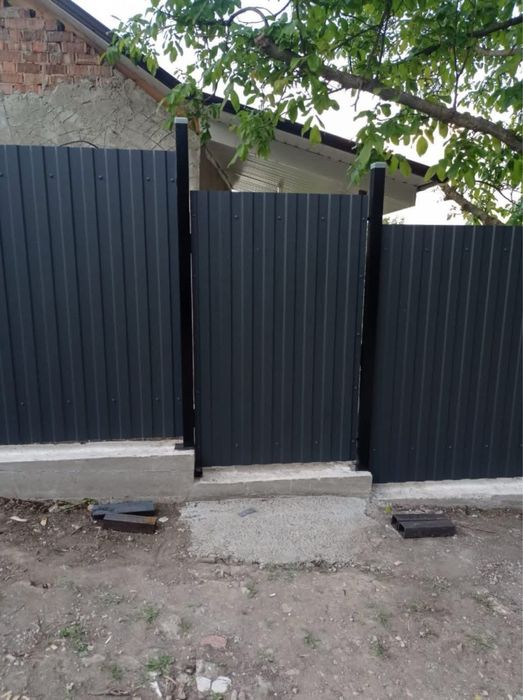 Construim garduri și porți