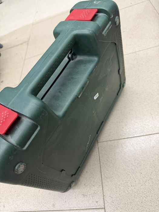 Bosch UniversalImpact 800 – 800W Ударна бормашина с куфар