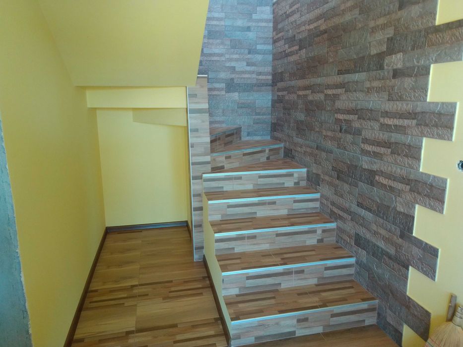 Продава се Къща в Лозница - 190 кв.м за 618 €/кв.м - Снимка #8