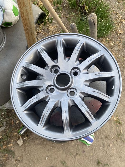 Продам диски от mitsubihi galant R15