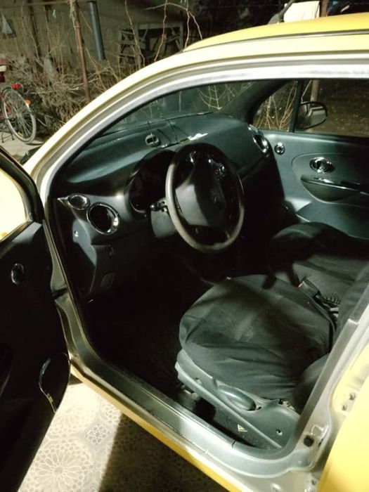 Sotiladi 3300 $ narmali moshin xolati urtacha joyiga kelishamiz 2007 y