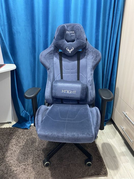 Продам компьютерное кресло игровое