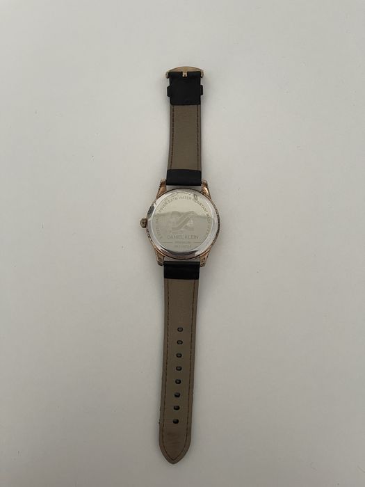 Часы Daniel Klein