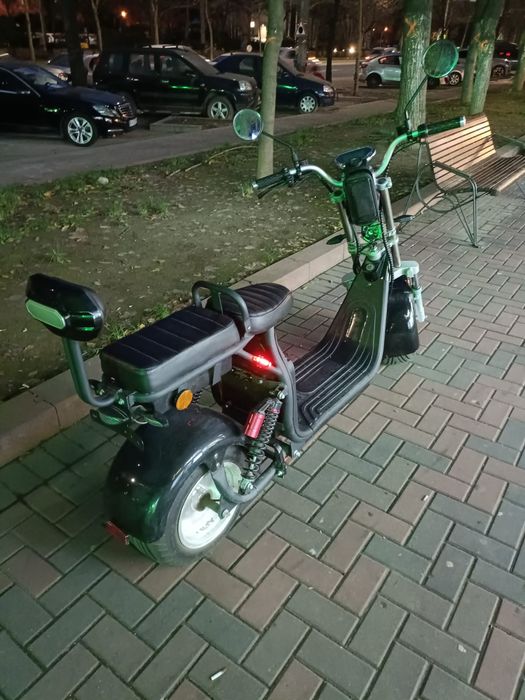 Scuter electruc ca nou