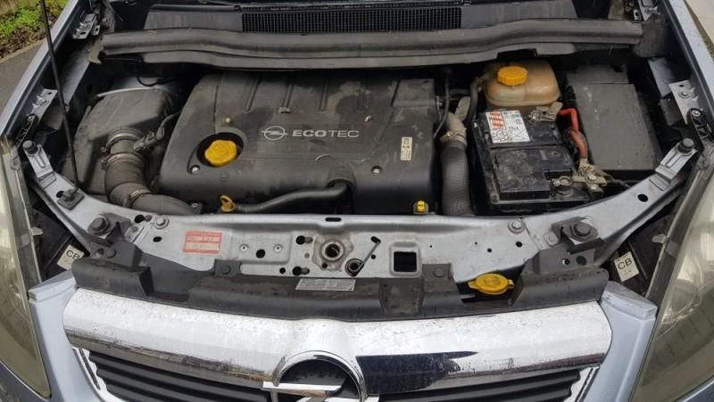 Dezmembrez Opel Zafira B Facelift 1.9CDTI 100cp 74kw; 1.9CDTI 120cp 88