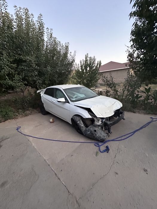 Машина  елантра 2021