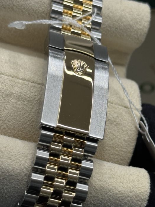 Rolex Datejust 36 Mother of Pearl Diamond Dial