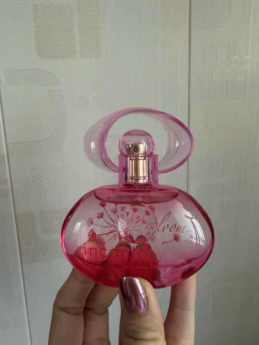 Духи salvatore ferragamo incanto bloom