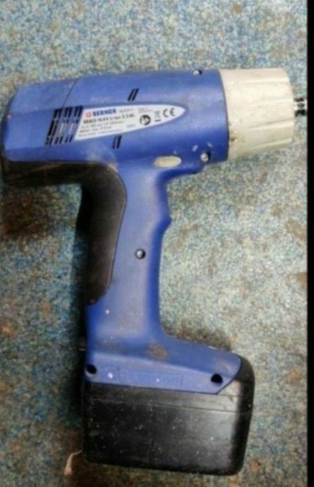 Bormasina cu acumulator Berner 14.4V fara contact functionala