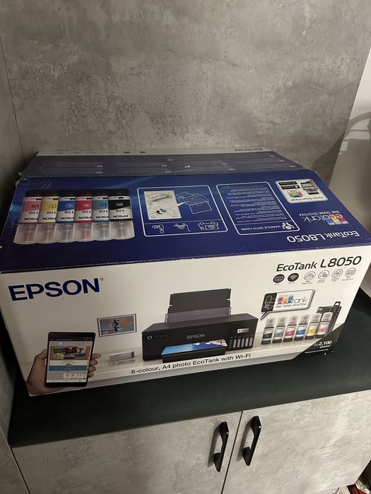 Epson L8050 в хорошем состоянии есть