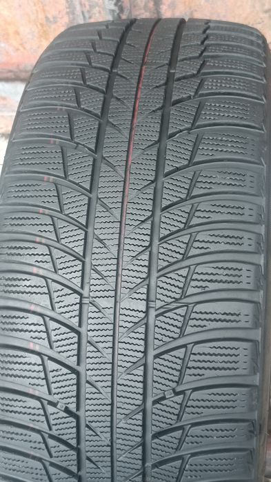 225/40/18 Bridgestone