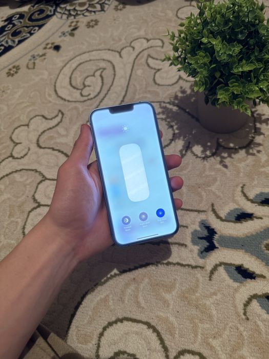 Продам iPhone 13 идеал!
