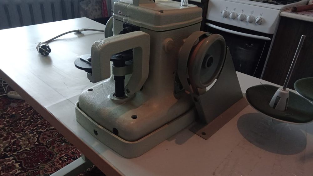 Скорняжная машина TYPICAL GP5-ll