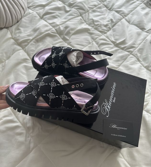 По договаряне Blumarine, Guess, Scarperia дамски сандали, балеринки/пантофи и лоуфъри