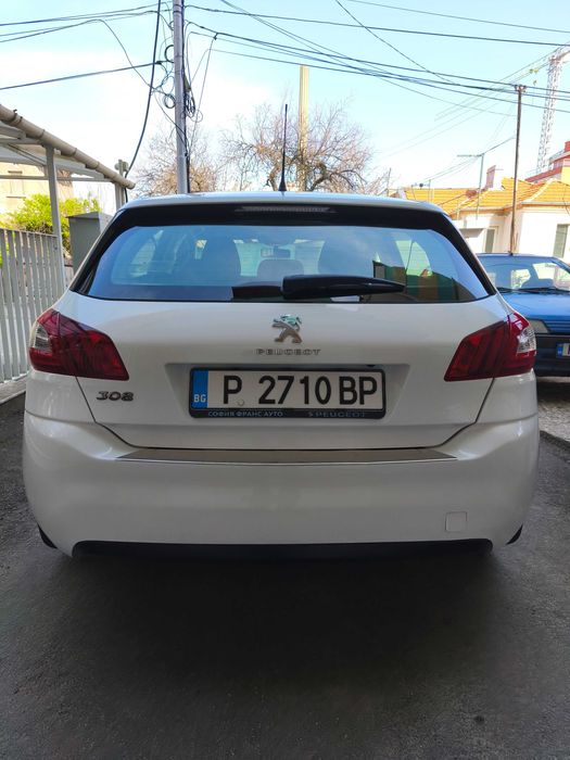 Автомобил Пежо 308 1.6 HDI