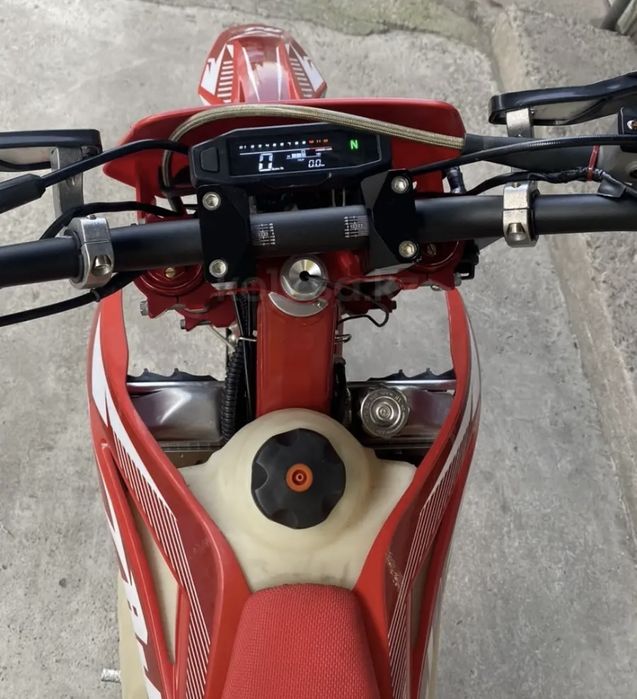 Мотоцикл AJ1 Nb300