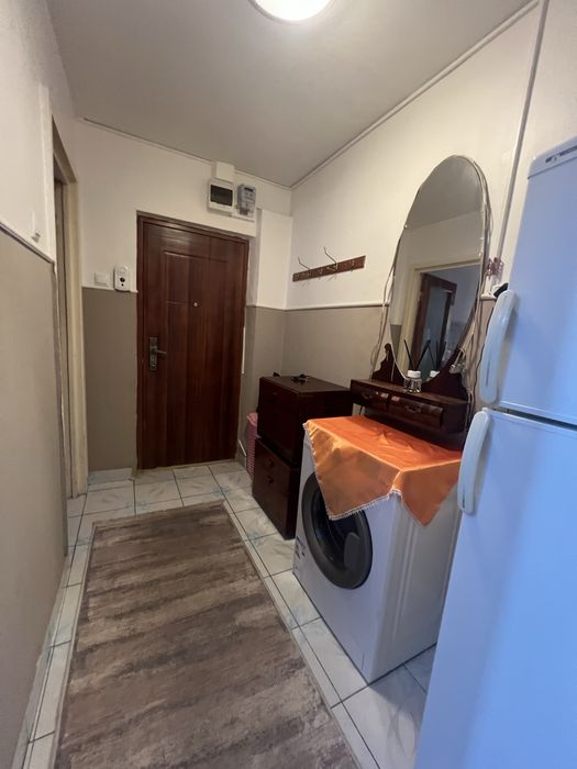 Inchiriez apartament 2 camere regim hotelier