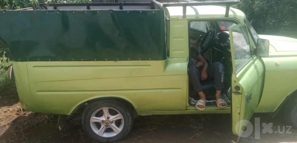 Жондорга калсо олдида