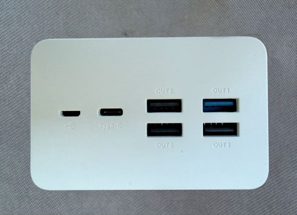 Powerbank / baterie externa TTEC 50.000mAh 20W afisaj led