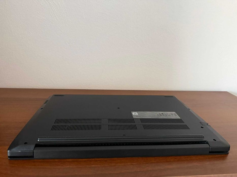 Lenovo V15 Ryzen 7 5700U, 16GB RAM, 512GB SSD, 15.6" FHD, Ubuntu 24LTS